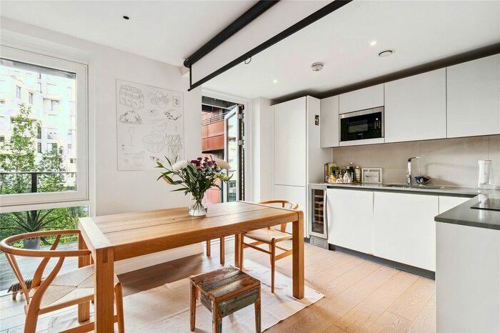 2 Bedroom Flat To Rent In The Merchant Building, Wharf Road, N1