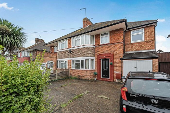 4 Bedroom Semi-Detached House To Rent In Cheyneys Avenue, Edgware, HA8