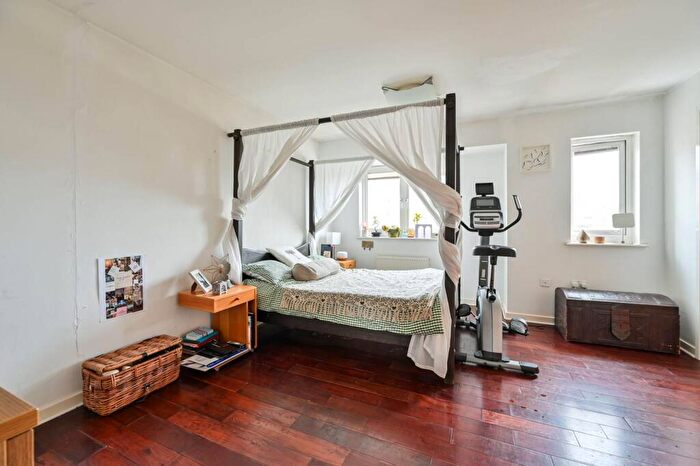 3 Bedroom House For Sale In Burcher Gale Grove, Peckham, London, SE15