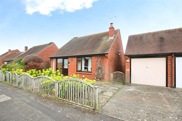 2 Bedroom Bungalow For Sale In The Gardens, South Stoke, Reading, RG8
