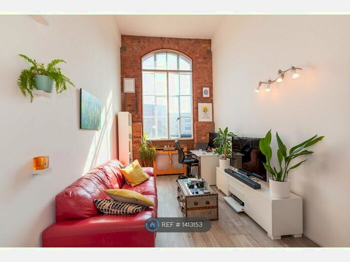 1 Bedroom Flat To Rent In Bow Quarter, London, E3