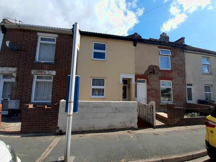 2 Bedroom Terraced House To Rent In San Diego Road, Gosport, PO12
