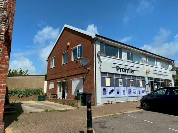 2 Bedroom Apartment To Rent In Felpham Road, PO22