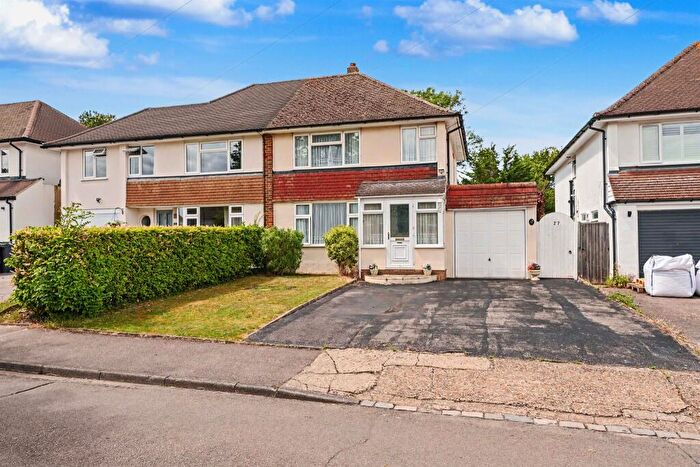 3 Bedroom Semi-Detached House For Sale In Windmill Way, Tring, HP23