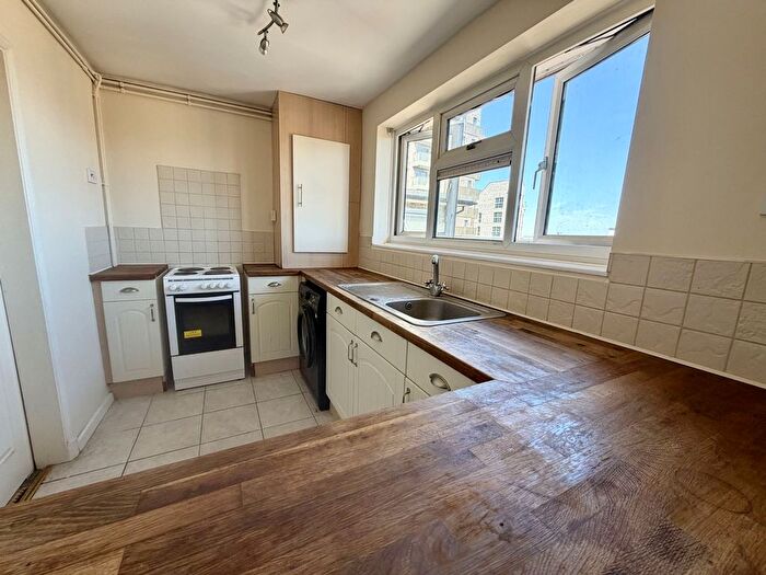 2 Bedroom Property To Rent In Queen Street, St. Andrews Court Queen Street, DA12