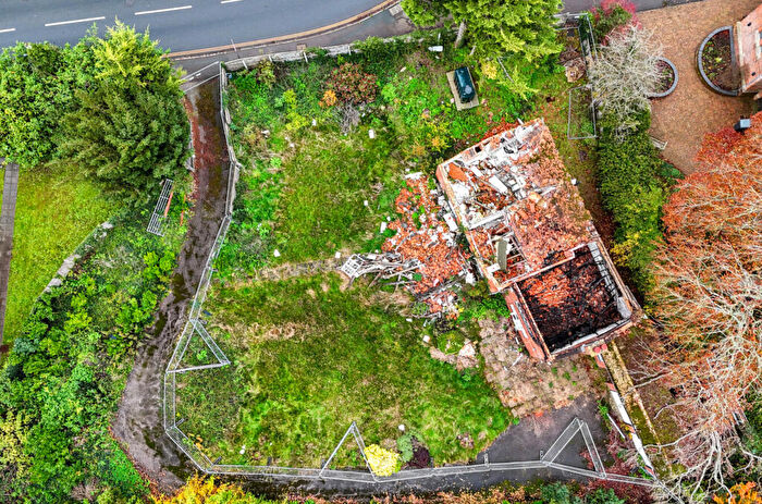 4 Bedroom Detached House For Sale In West End Road, Mortimer Common, Reading, Berkshire, RG7