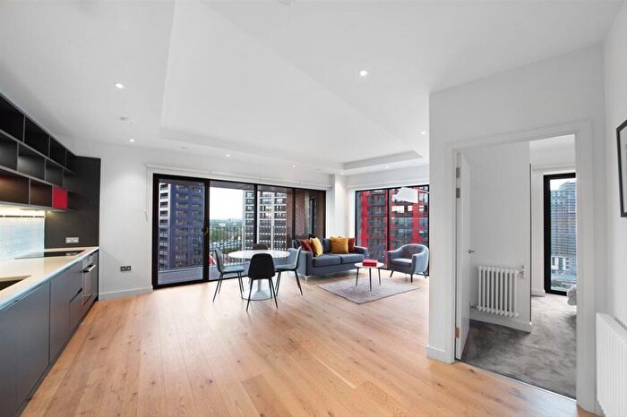 1 Bedroom Flat To Rent In Lyell Street, London City Island, E14