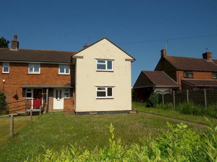 3 Bedroom Semi-Detached House For Sale In Berrows Mead, Rangeworthy, Bristol, BS37
