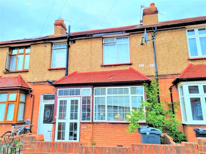 3 Bedroom Terraced House To Rent In Buckingham Avenue, Feltham, TW14