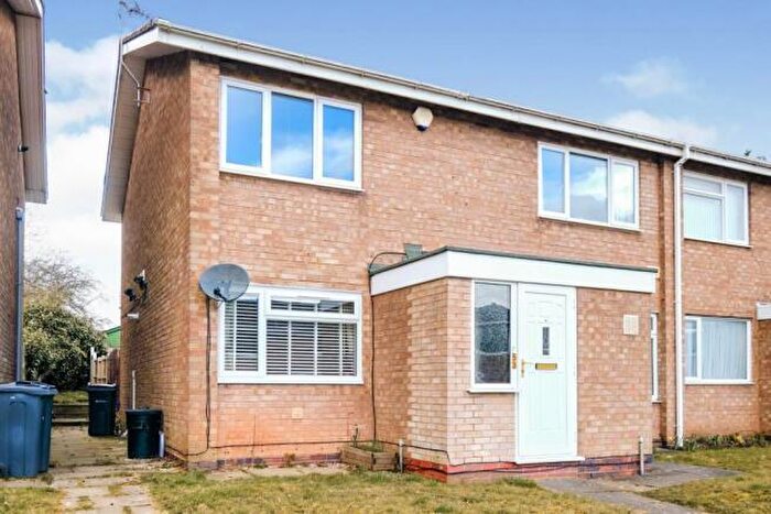 2 Bedroom Flat For Sale In Selby Close, Birmingham, B26