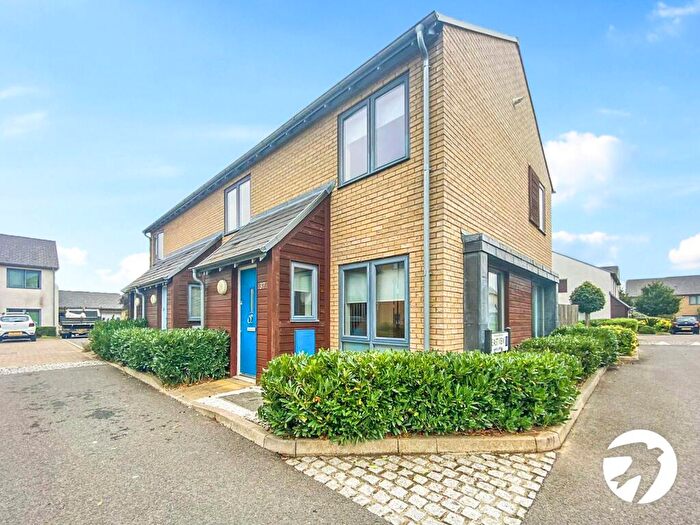 2 Bedroom End Of Terrace House To Rent In Aster Drive, St. Marys Island, Chatham, ME4