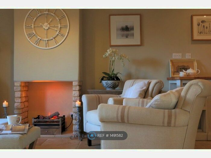 3 Bedroom Terraced House To Rent In Whitwells Yard, Oundle, PE8