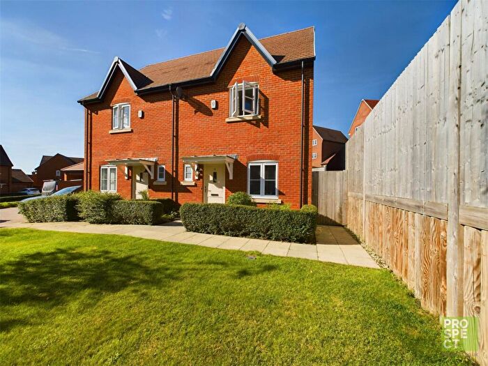 2 Bedroom Semi-Detached House To Rent In Mallow Grove, Warfield, Bracknell, Berkshire, RG42
