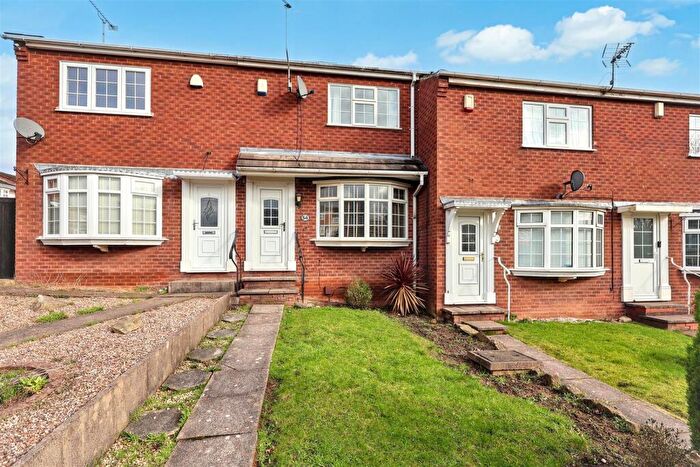 2 Bedroom Town House For Sale In Gleneagles Drive, Arnold, Nottingham, NG5