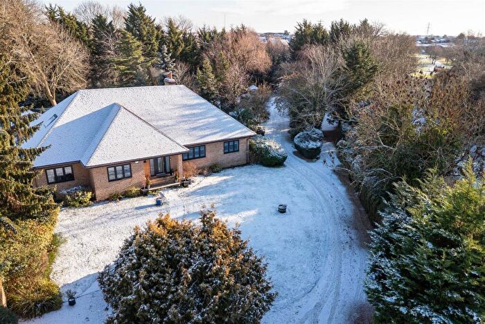 5 Bedroom Detached House For Sale In Hookhams Lane, Renhold, Bedford, MK41