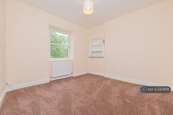 2 Bedroom Flat To Rent In Alloa Road, Stirling, FK9