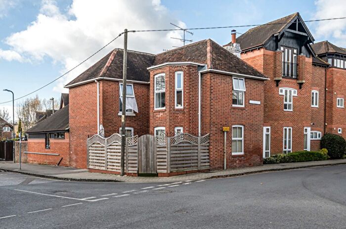 1 Bedroom Flat For Sale In St. Bonnet Drive, Bishops Waltham, Southampton, SO32