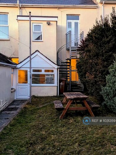 1 Bedroom Flat To Rent In Haddington Road, Plymouth, PL2