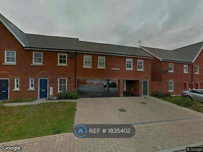 3 Bedroom Semi-Detached House To Rent In Dragoon Road, Colchester, CO2