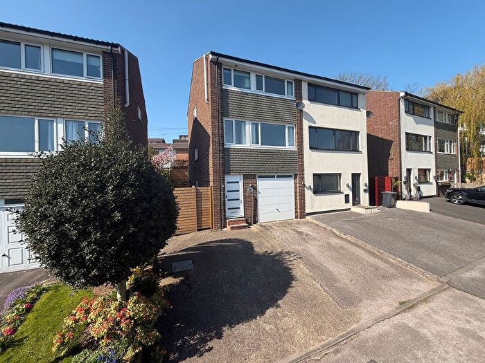 3 Bedroom Semi Detached House For Sale In Cliffe Terrace, Baildon, Shipley, BD17