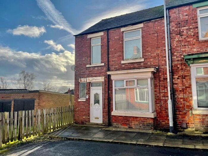 3 Bedroom Terraced House For Sale In Regent Street, Shildon, DL4