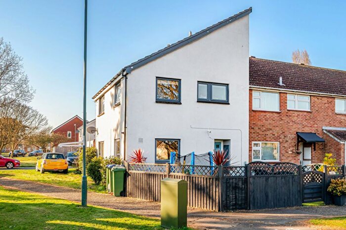 3 Bedroom End Of Terrace House To Rent In Sandringham Way, Bognor Regis, PO21