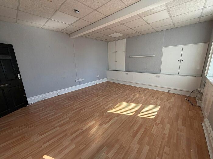 1 Bedroom Studio To Rent In Silver Street, Thorne, DN8