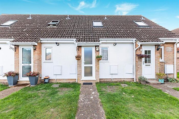 1 Bedroom Terraced House For Sale In Seven Acres, New Ash Green, DA3