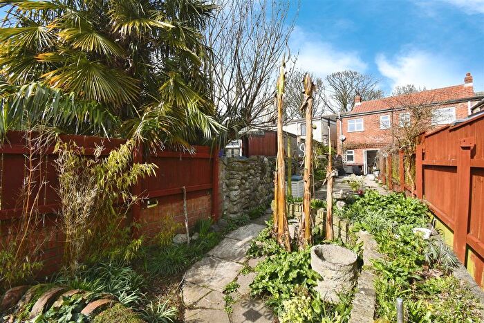 2 Bedroom Cottage For Sale In South Church Side, Easington, Hull, HU12