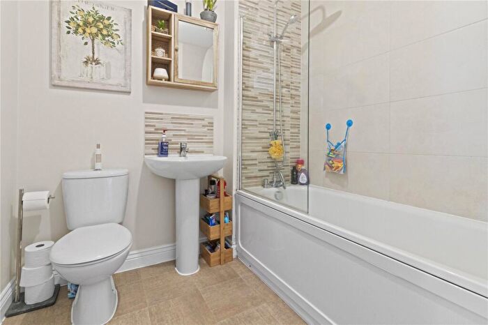 3 Bedroom Terraced House For Sale In Hedley Way, Hailsham, East Sussex, BN27