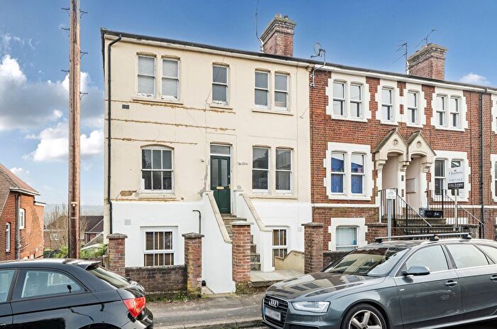 2 Bedroom Flat For Sale In St. Catherines Road, Winchester, Hampshire, SO23
