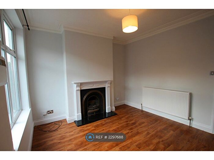 2 Bedroom End Of Terrace House To Rent In Old Chapel Street, Stockport, SK3