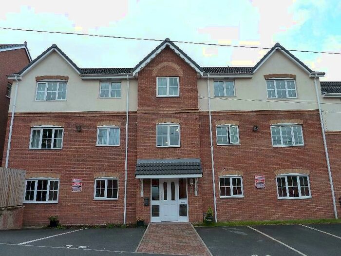 2 Bedroom Flat To Rent In Tower Rise, Tower Crescent, Tadcaster, North Yorkshire, LS24