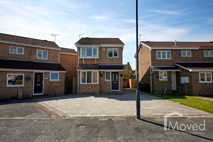 3 Bedroom Detached House For Sale In Bassett Close, Selby, YO8