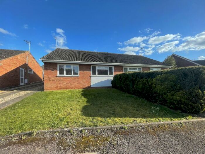 2 Bedroom Semi-Detached Bungalow To Rent In Johnstone Road, Newent, GL18