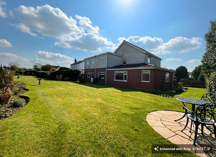 4 Bedroom Detached House For Sale In Caverswall Road, Blythe Bridge, ST11