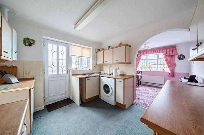 2 Bedroom Bungalow For Sale In Cromwell Court, Ashdene Close, Willerby, Hull, HU10