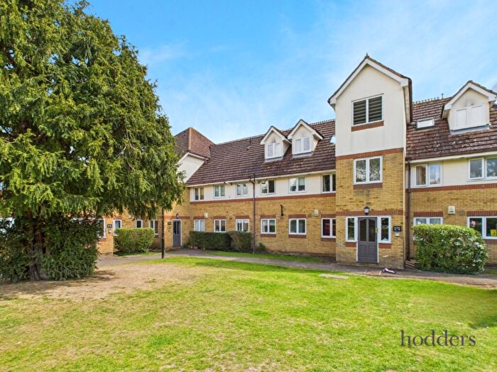 1 Bedroom Apartment To Rent In Addlestone, Surrey, KT15