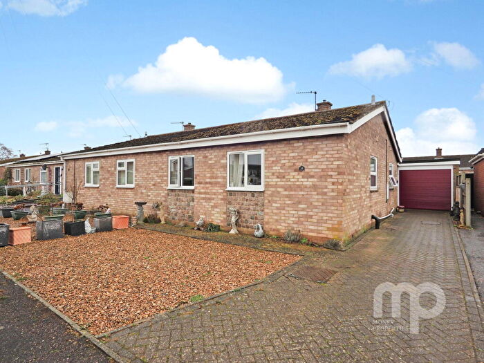 2 Bedroom Semi-Detached Bungalow For Sale In Hawthorn Close, Wymondham, NR18