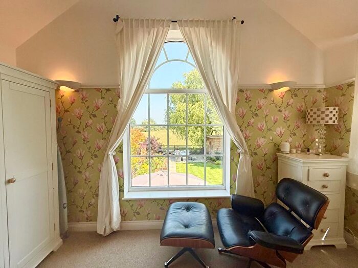 5 Bedroom Detached House For Sale In High Street South, Stewkley, LU7