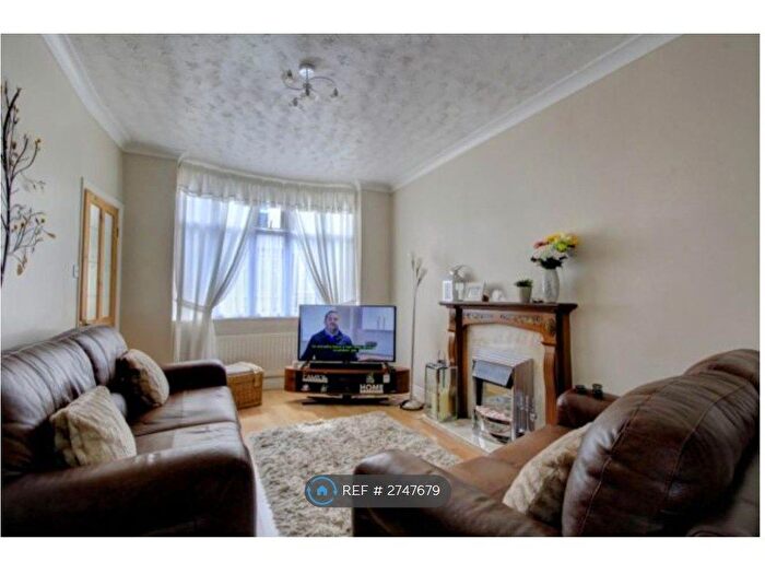 3 Bedroom Terraced House To Rent In Norcliffe Street, Middlesbrough, TS3