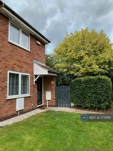 2 Bedroom Semi-Detached House To Rent In Cherwell Court, Nottingham, NG6