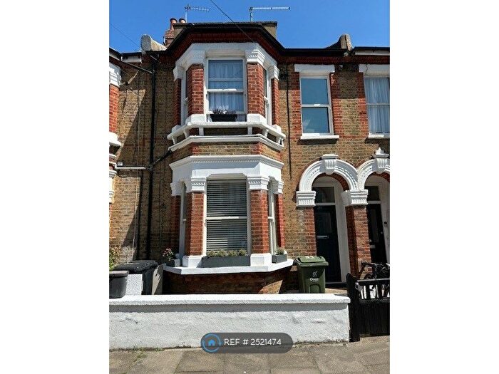 1 Bedroom Flat To Rent In Arlesford Road, London, SW9