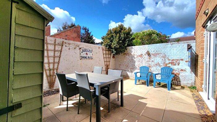 2 Bedroom Apartment For Sale In All Saints Road, Peterborough, PE1