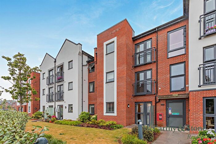 1 Bedroom Flat For Sale In Pym Court, Bewick Avenue, Topsham, Exeter, EX3