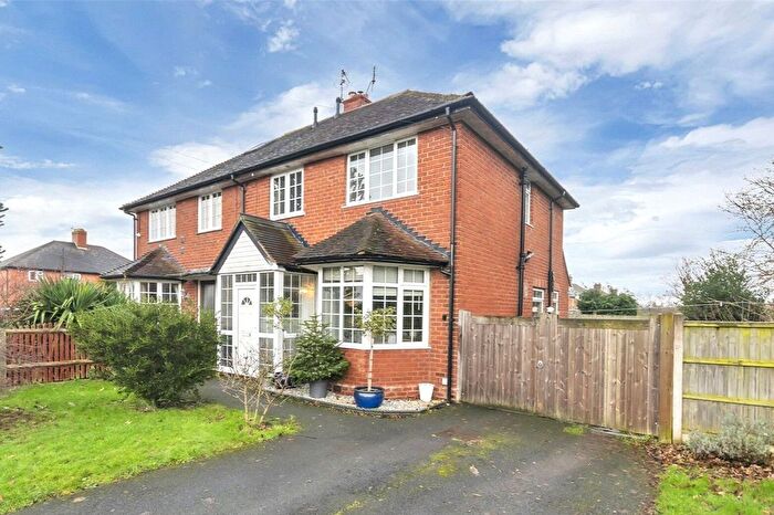 3 Bedroom Semi Detached House For Sale In Monkmoor Road, Monkmoor, Shrewsbury, Shropshire, SY2
