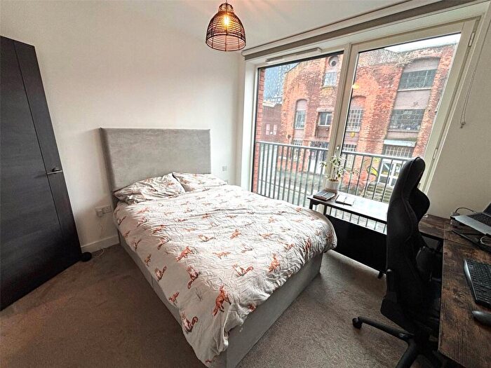 2 Bedroom Apartment To Rent In The Barker, Snow Hill Wharf, Shadwell Street, Birmingham, B4