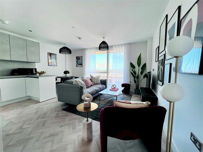 3 Bedroom Flat To Rent In Audax Heights, Olympic Park Avenue, London, E20