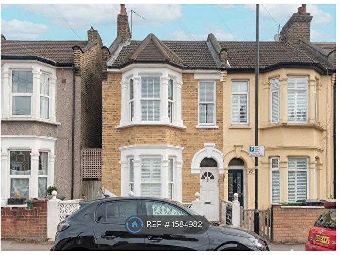 1 Bedroom Flat To Rent In Radlix Road, London, E10