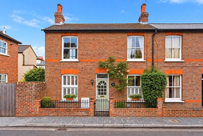 2 Bedroom Semi-Detached House For Sale In Alexandra Road, St. Albans, Hertfordshire, AL1